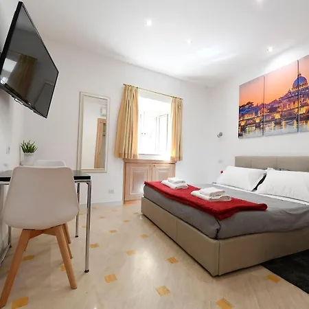 La Casa Degli Osti 2 - Piazza Navona *